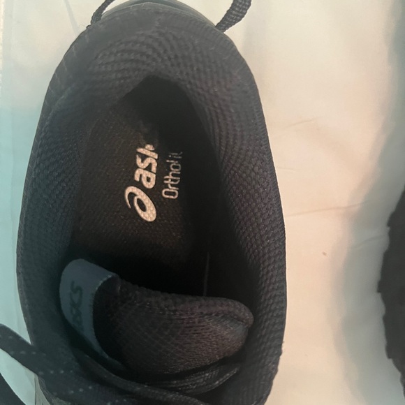 ASICS all Black Trail Running Shoes - Picture 5 of 8